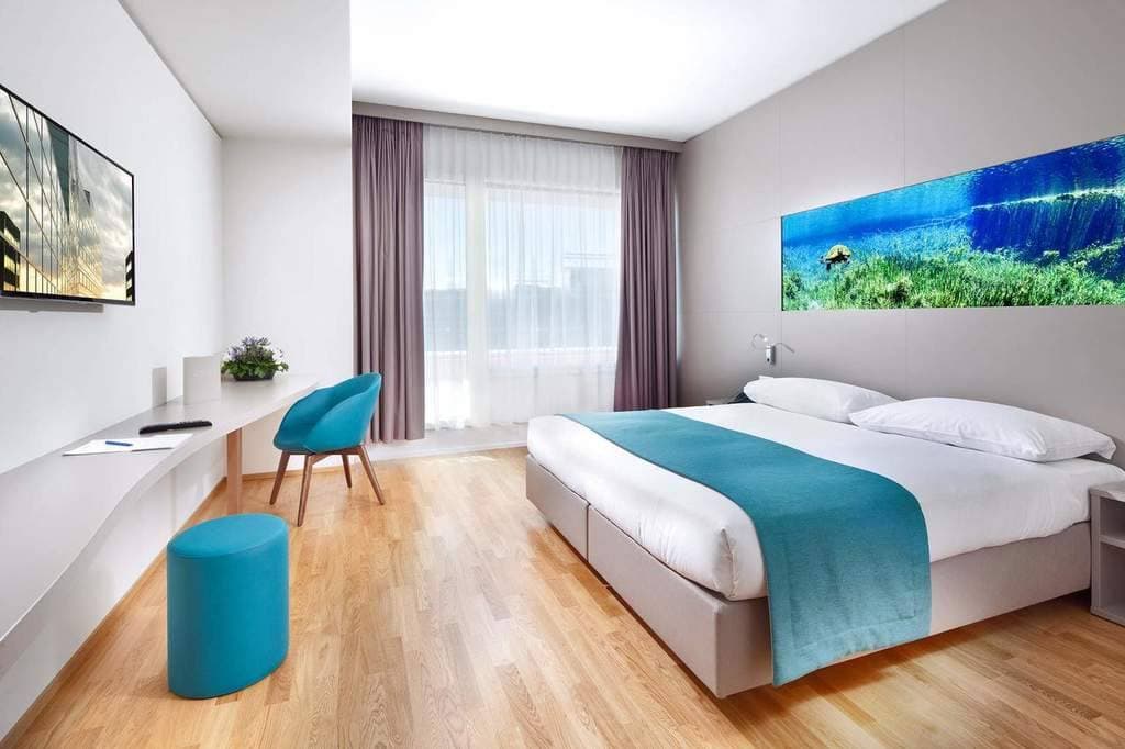 Aquatis Hôtel 12