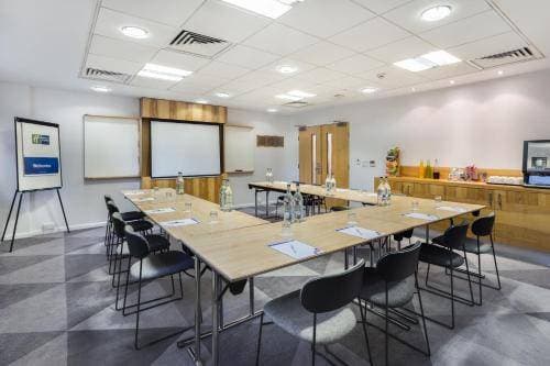 Holiday Inn Express London - Watford Junction by IHG 21