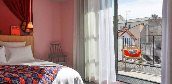 Mob Hôtel - Paris les Puces 10