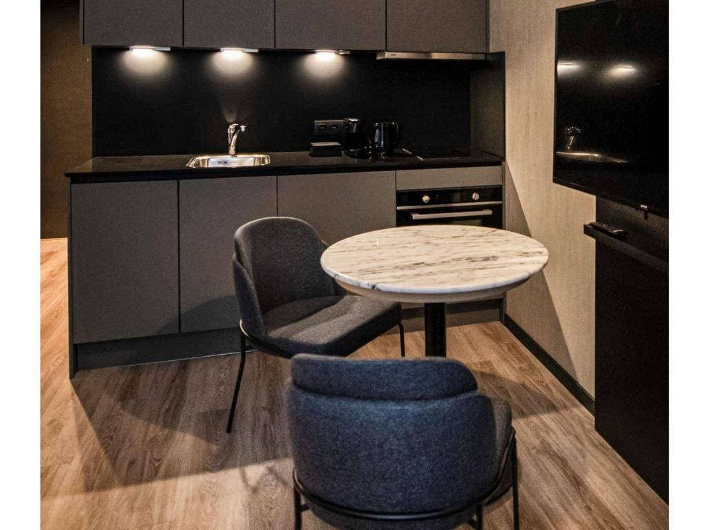 Mercure Antwerp City South 12