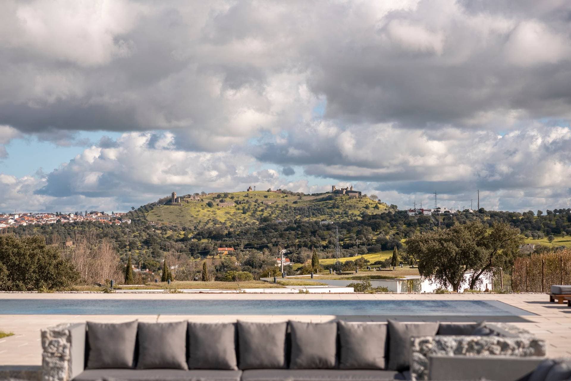 L'and Vineyards 24