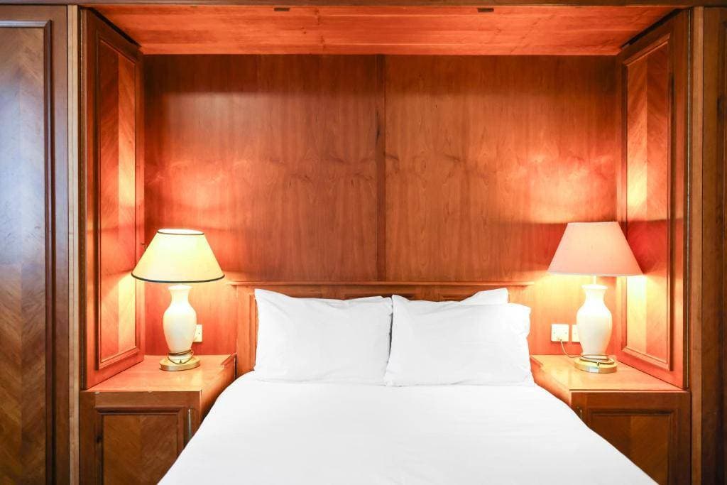 Tong Park Hotel 17