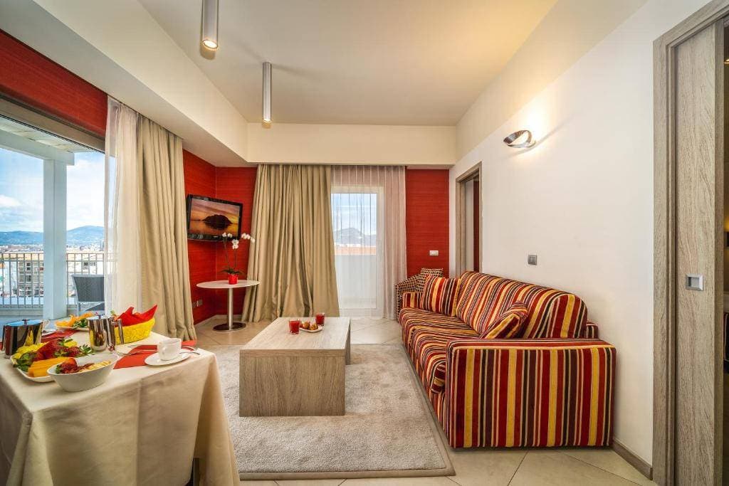 Jazz Hotel 19