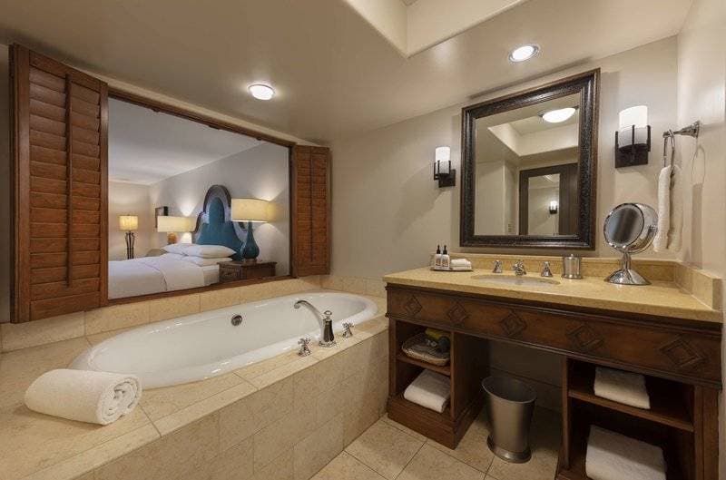 Royal Palms Resort & Spa 38