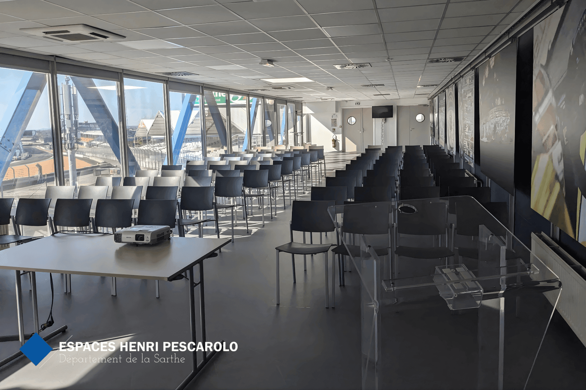 La salle Henri Pescarolo