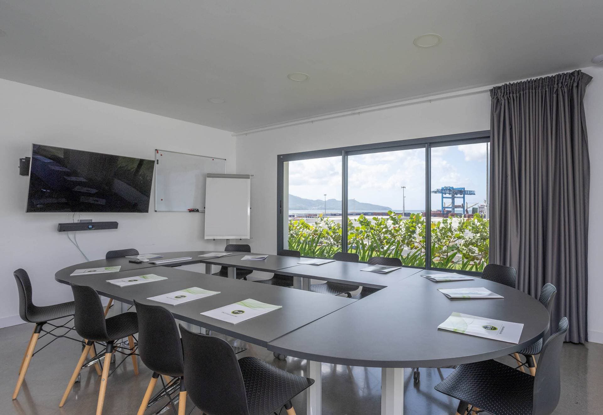B&B HOTEL Fort de France 2