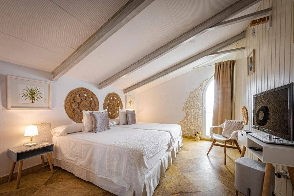 Hotel La Brena 13