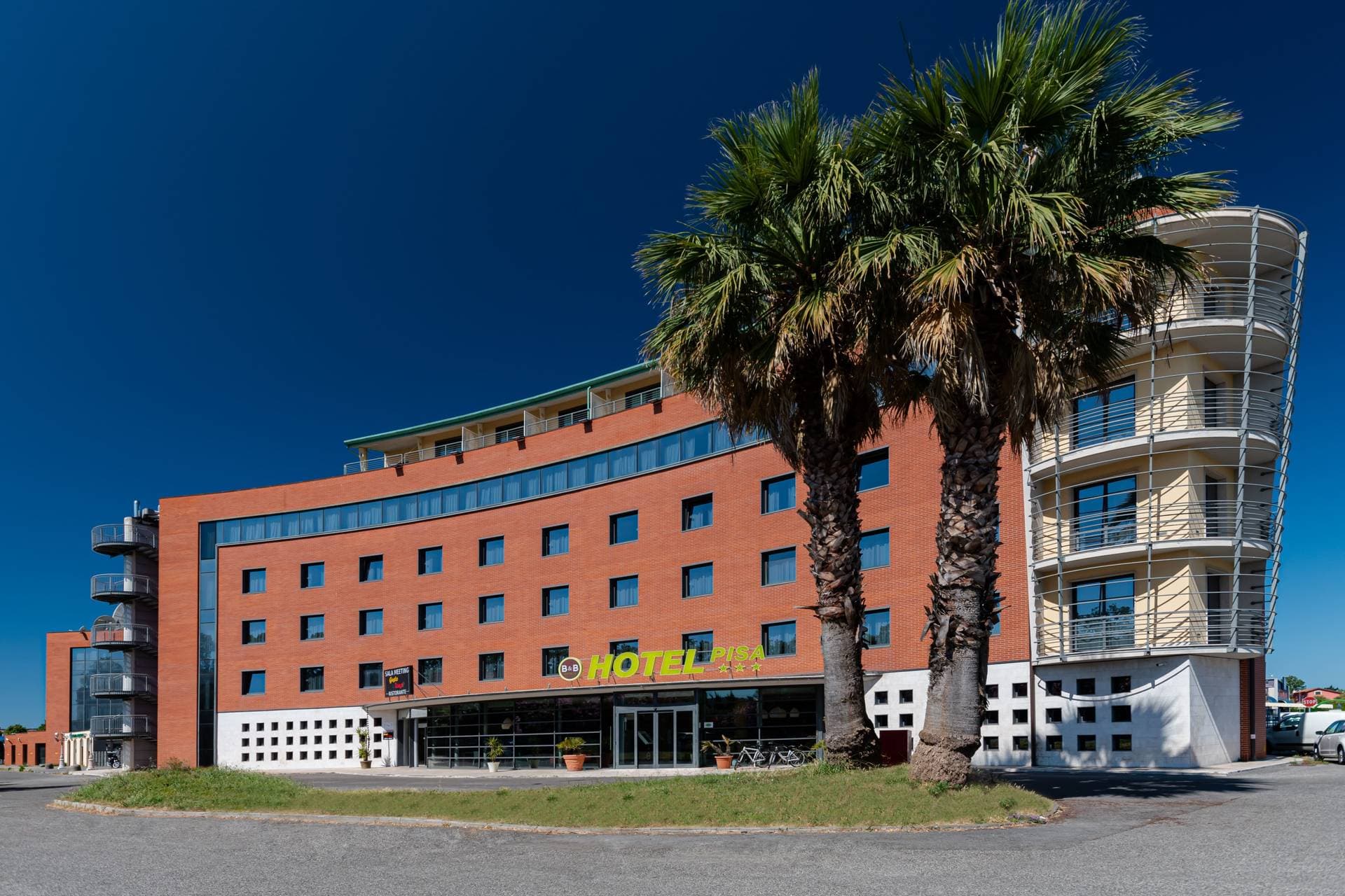 B&B HOTEL Pisa Airport 1