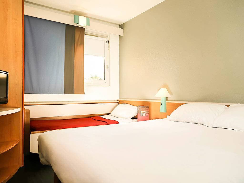 ibis Orange Centre Échangeur A7 A9 6