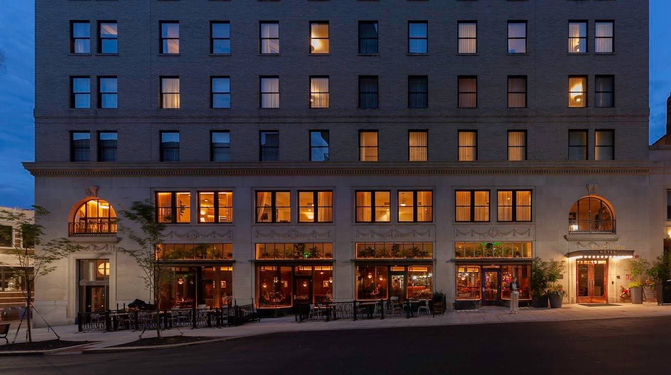 The Flat Iron Hotel 4