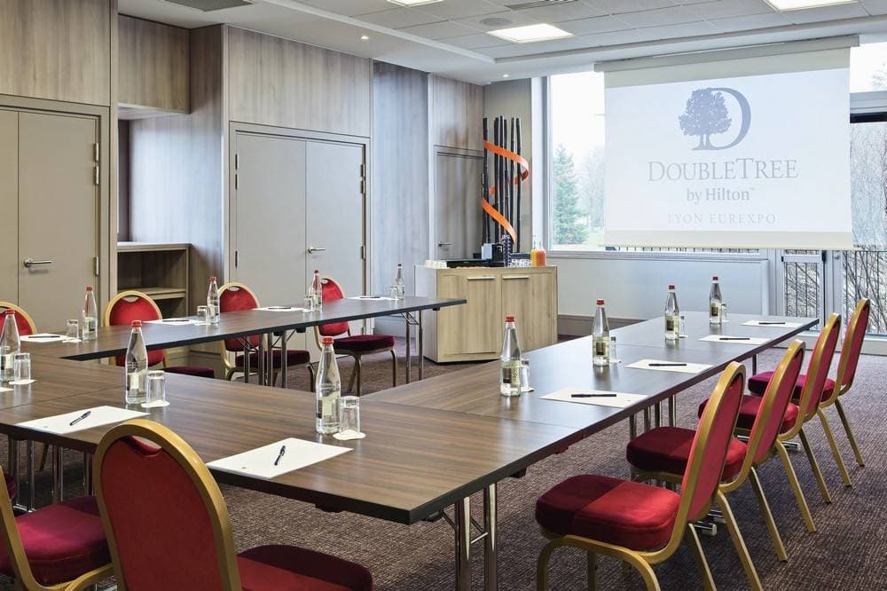 DoubleTree by Hilton Lyon Eurexpo 12