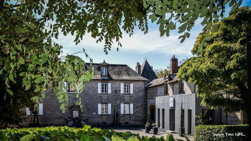 L'Hôtel Château de Lacan 1