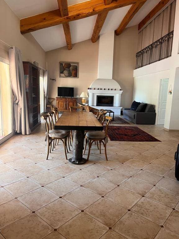 Le Domaine La Font des Pères 15