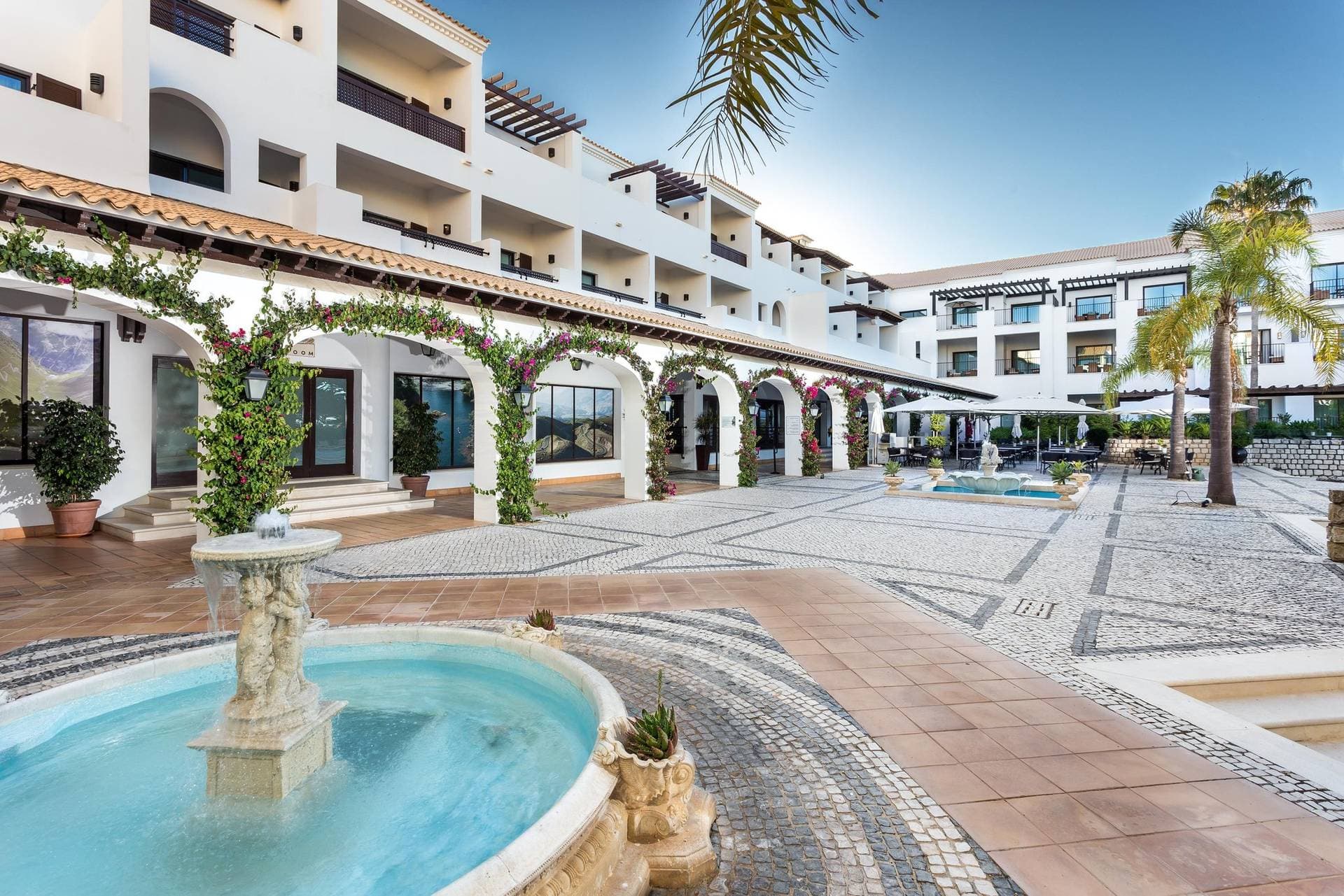 Pine Cliffs Hotel, a Luxury Collection Resort, Algarve 11