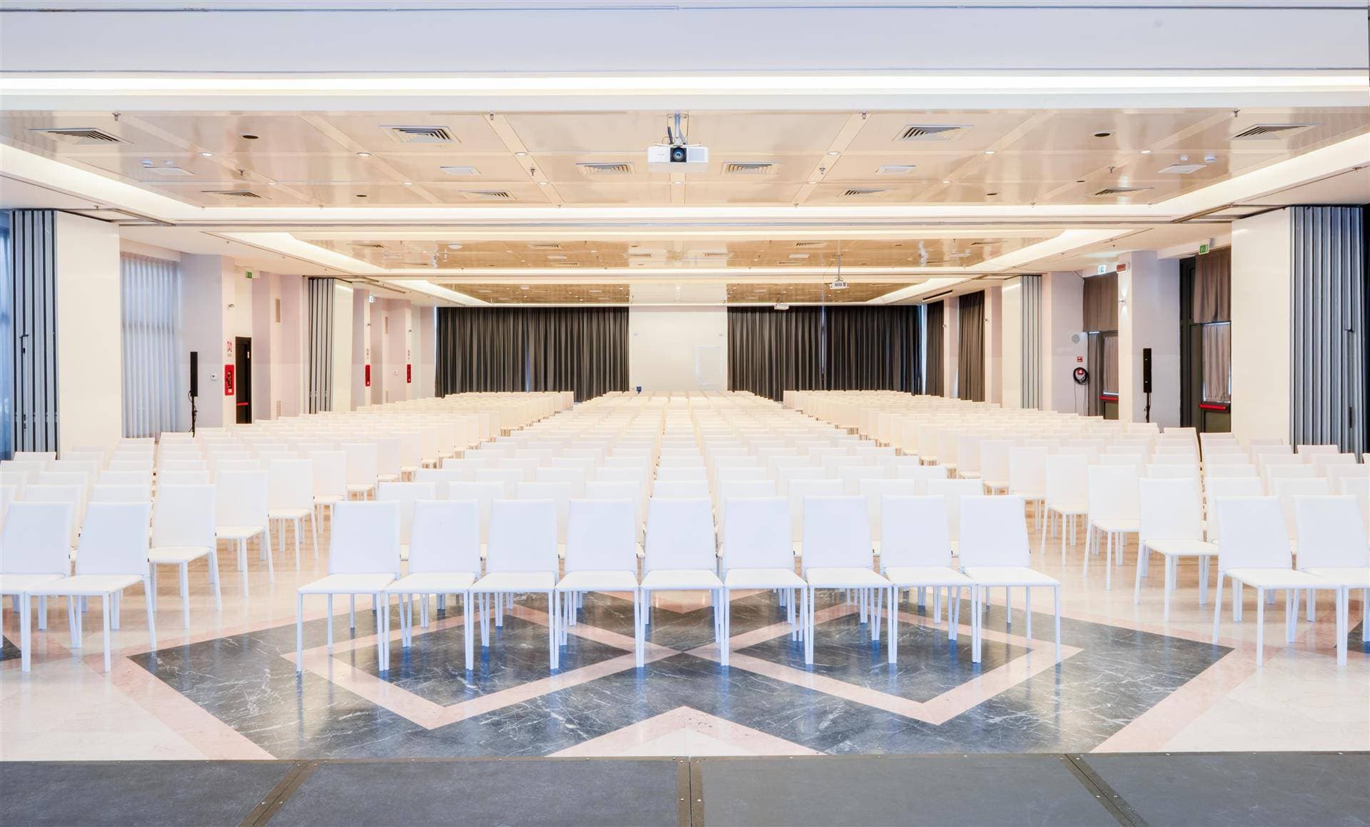 Barcelo Roma 18