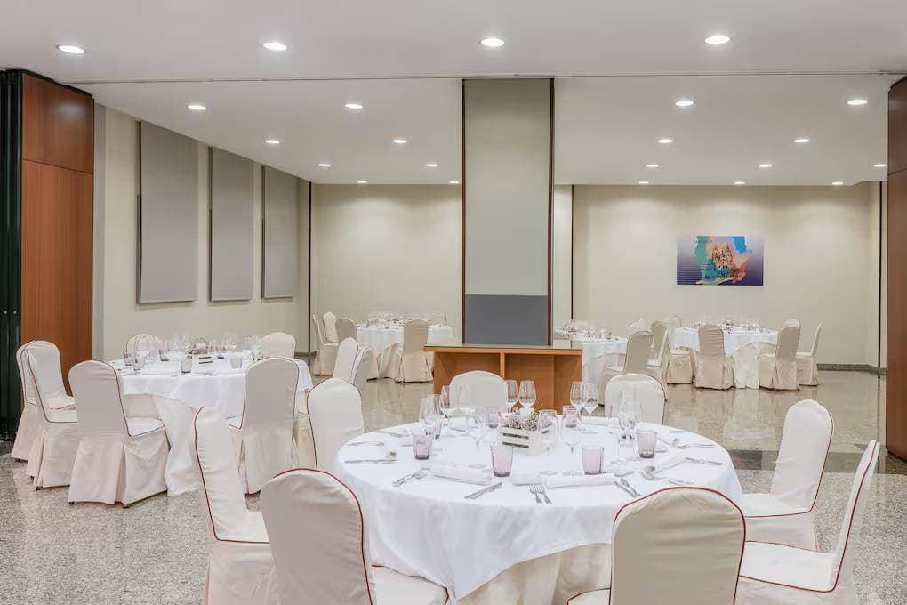 Hotel Santiago Plaza Affiliated by Melia 12
