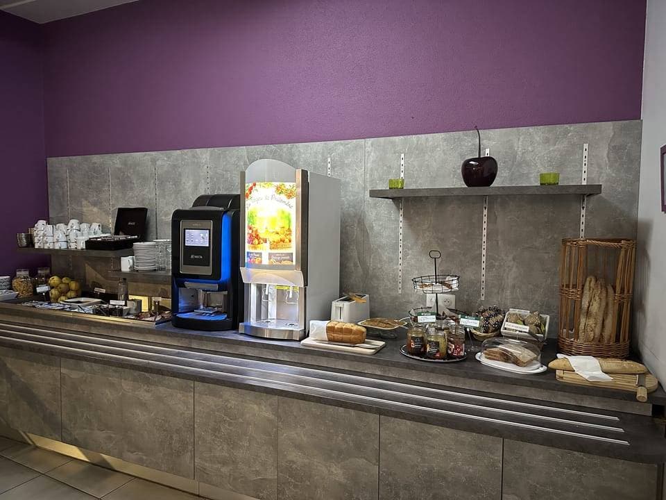 Brit Hotel Confort Nevers Centre Gare 5