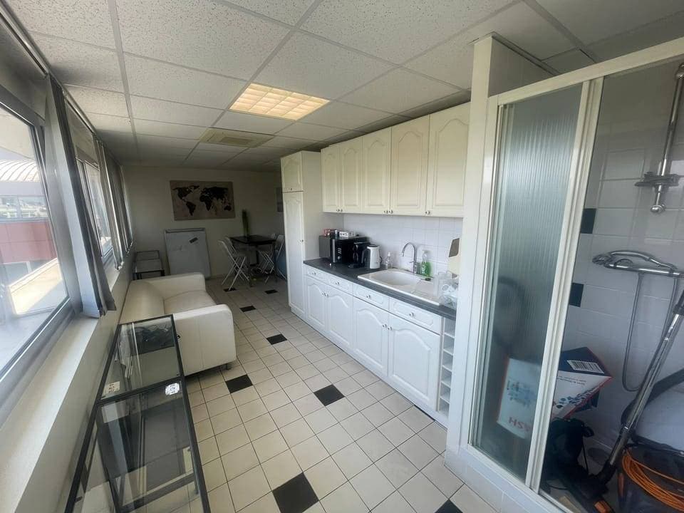 Bureau 200 m2 Face aux tours d'Asnières 2