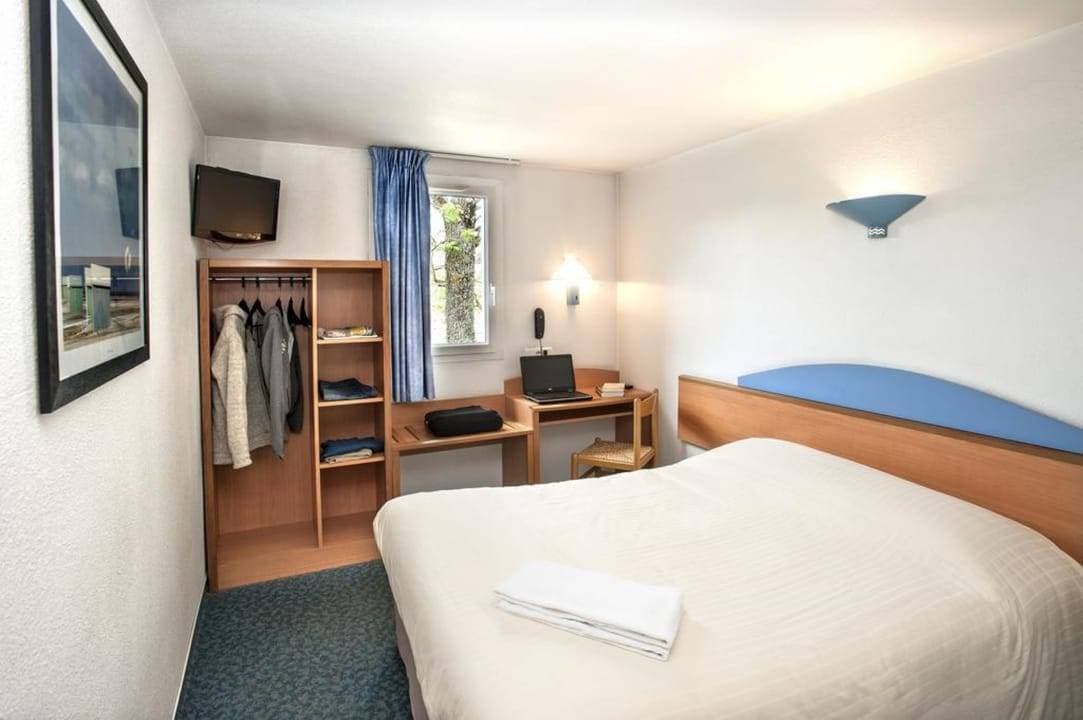 Brit Hotel Saint-Flour 3