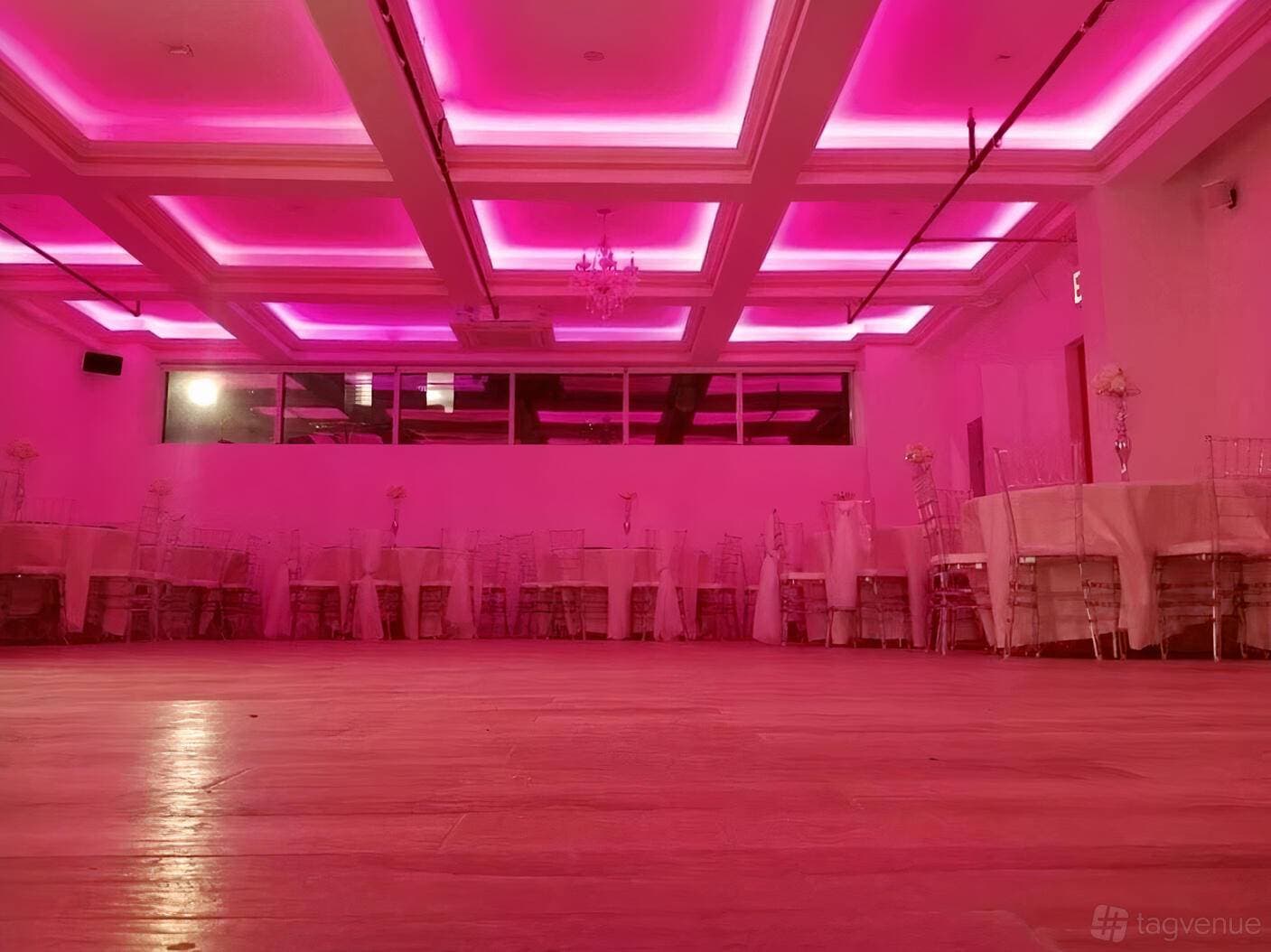 Suite 989 Events 7