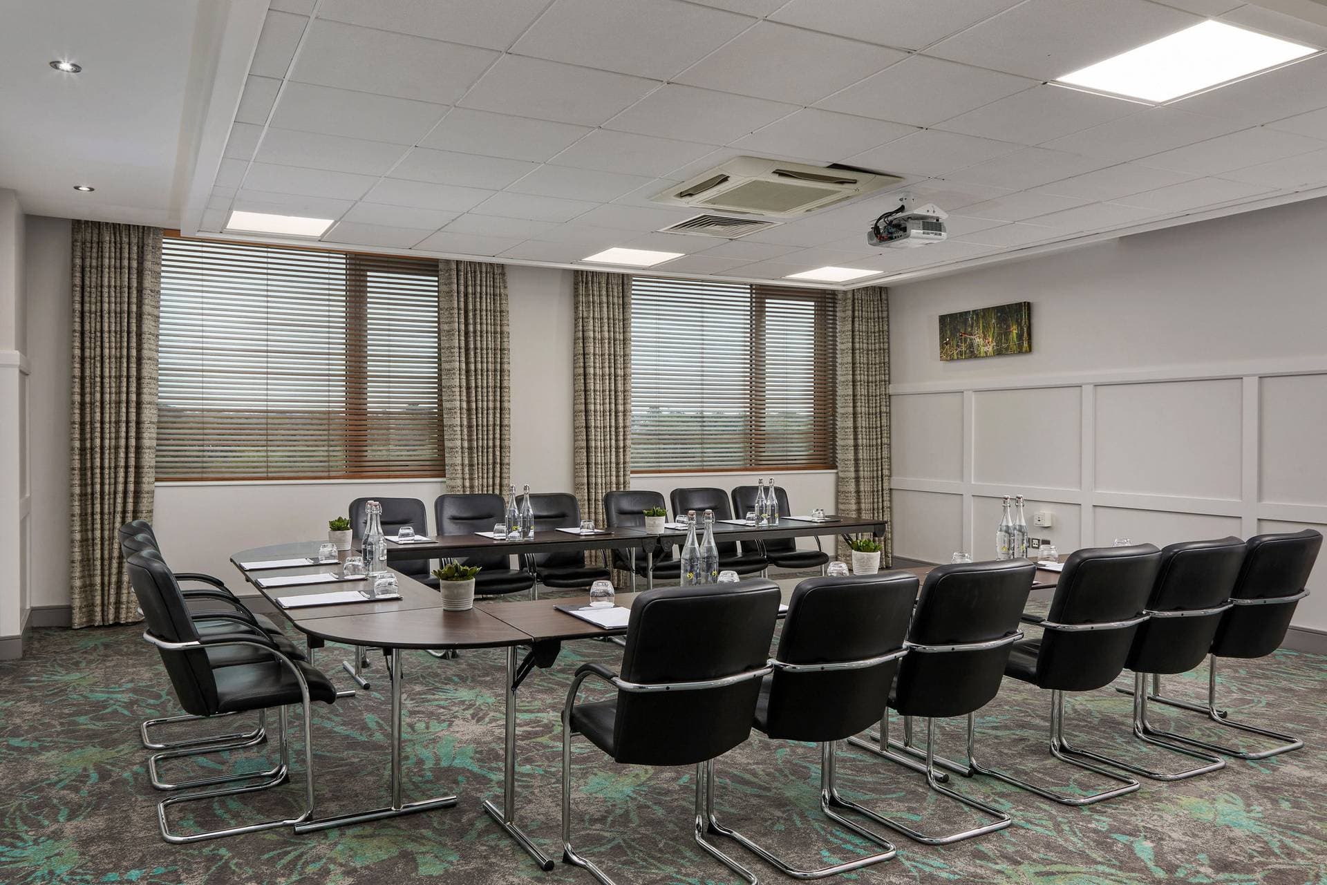 Crowne Plaza Hotel Dublin-Blanchardstown 10