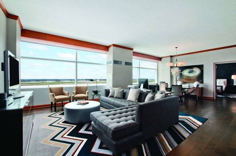 Grand Hyatt DFW 9