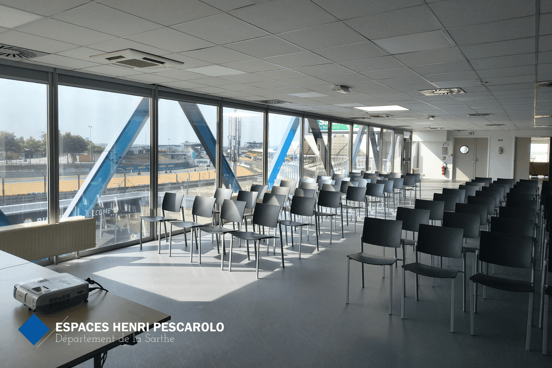 Espaces Henri Pescarolo 1