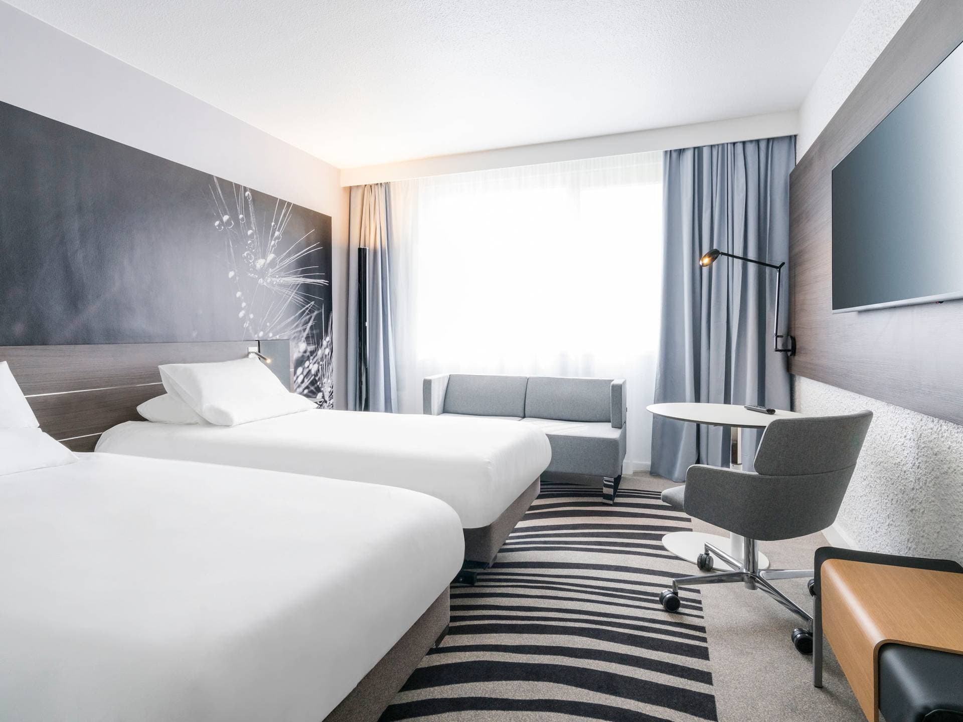 Novotel Paris Saclay 18