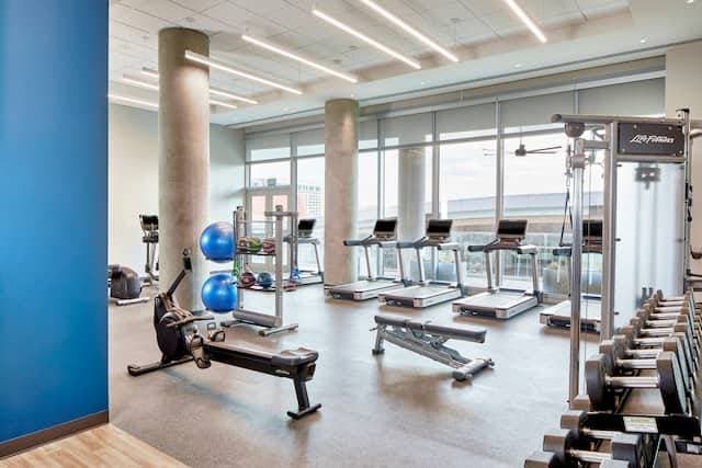 Embassy Suites by Hilton Nashville Downtown 5