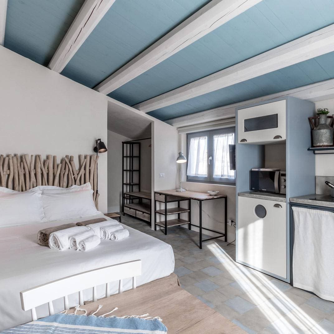 Mangiabove Guest House 6