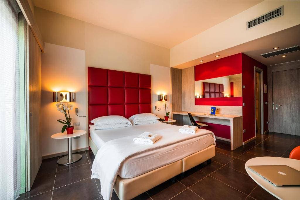 Jazz Hotel 10