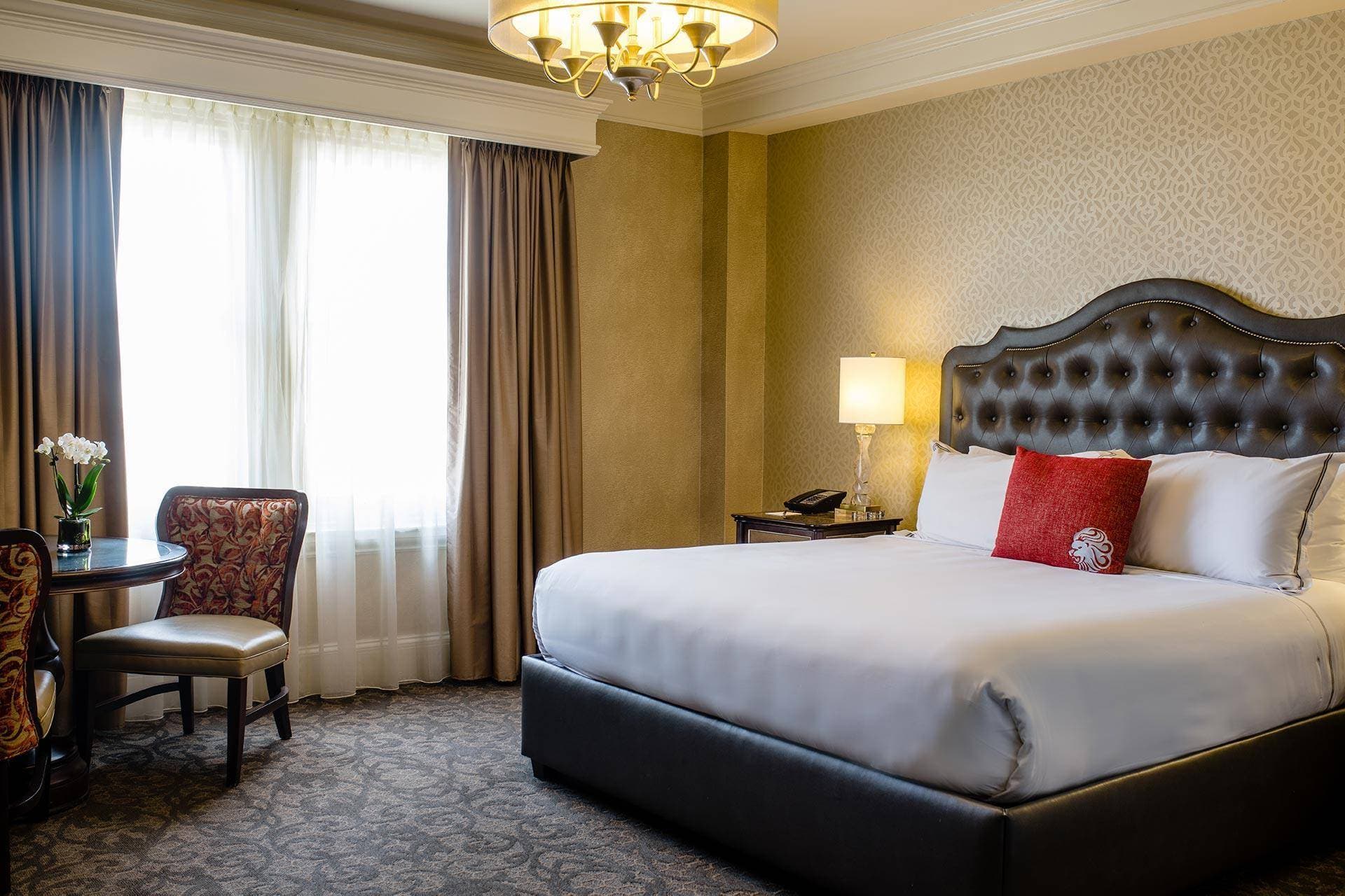 The Lenox 8