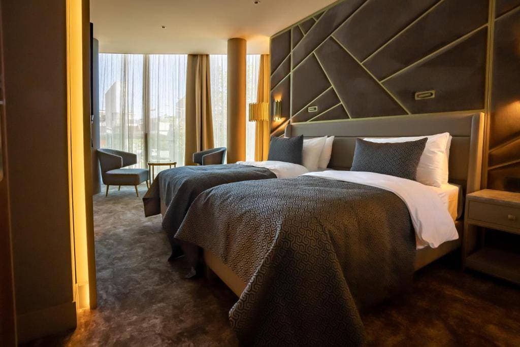 ART Hotel Rotterdam-Fully Renovated 12