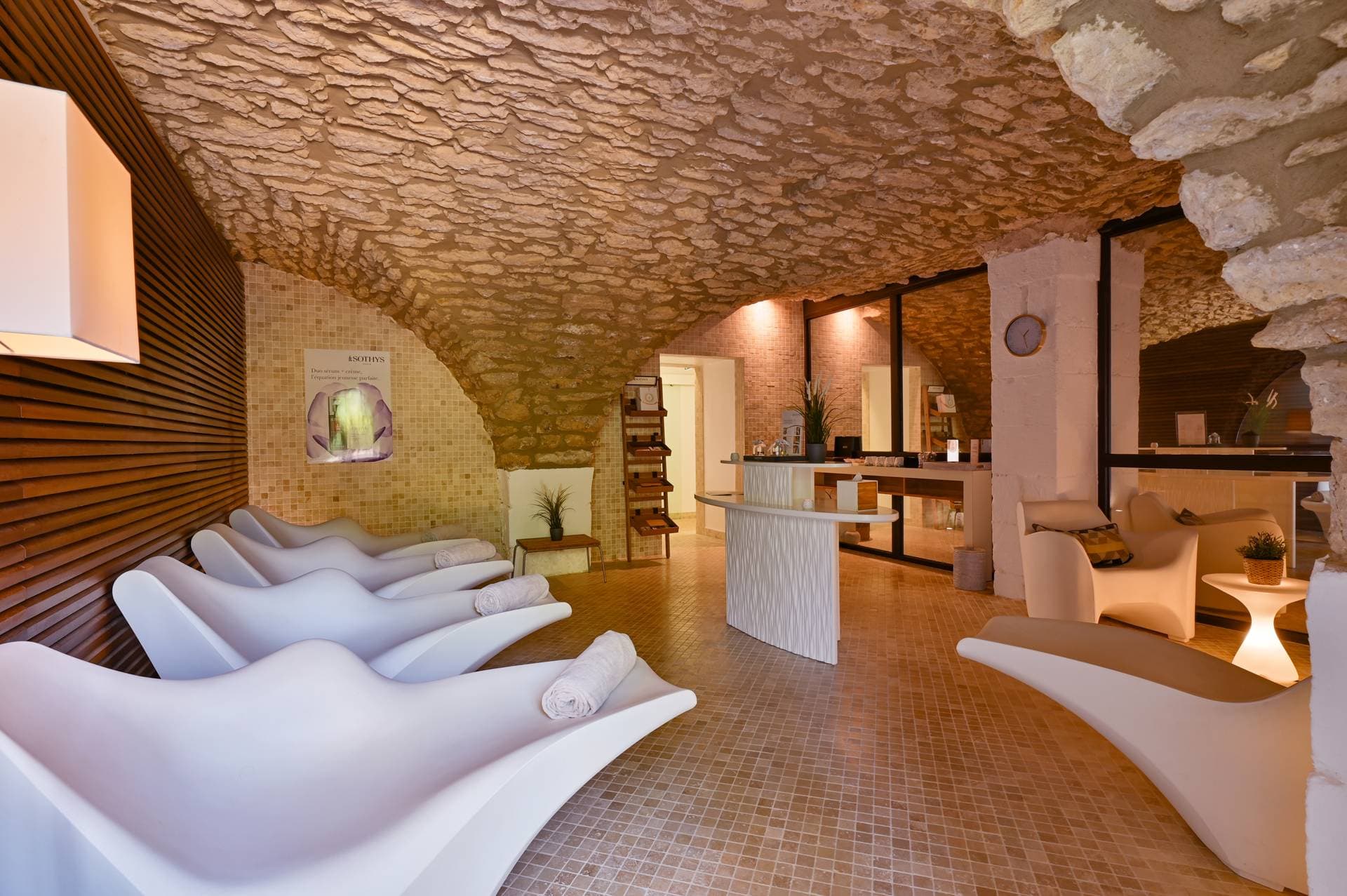 Moulin de Vernègues Hôtel & Spa **** 25