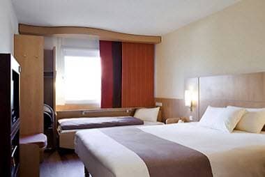Ibis Lausanne Centre Hotel 11