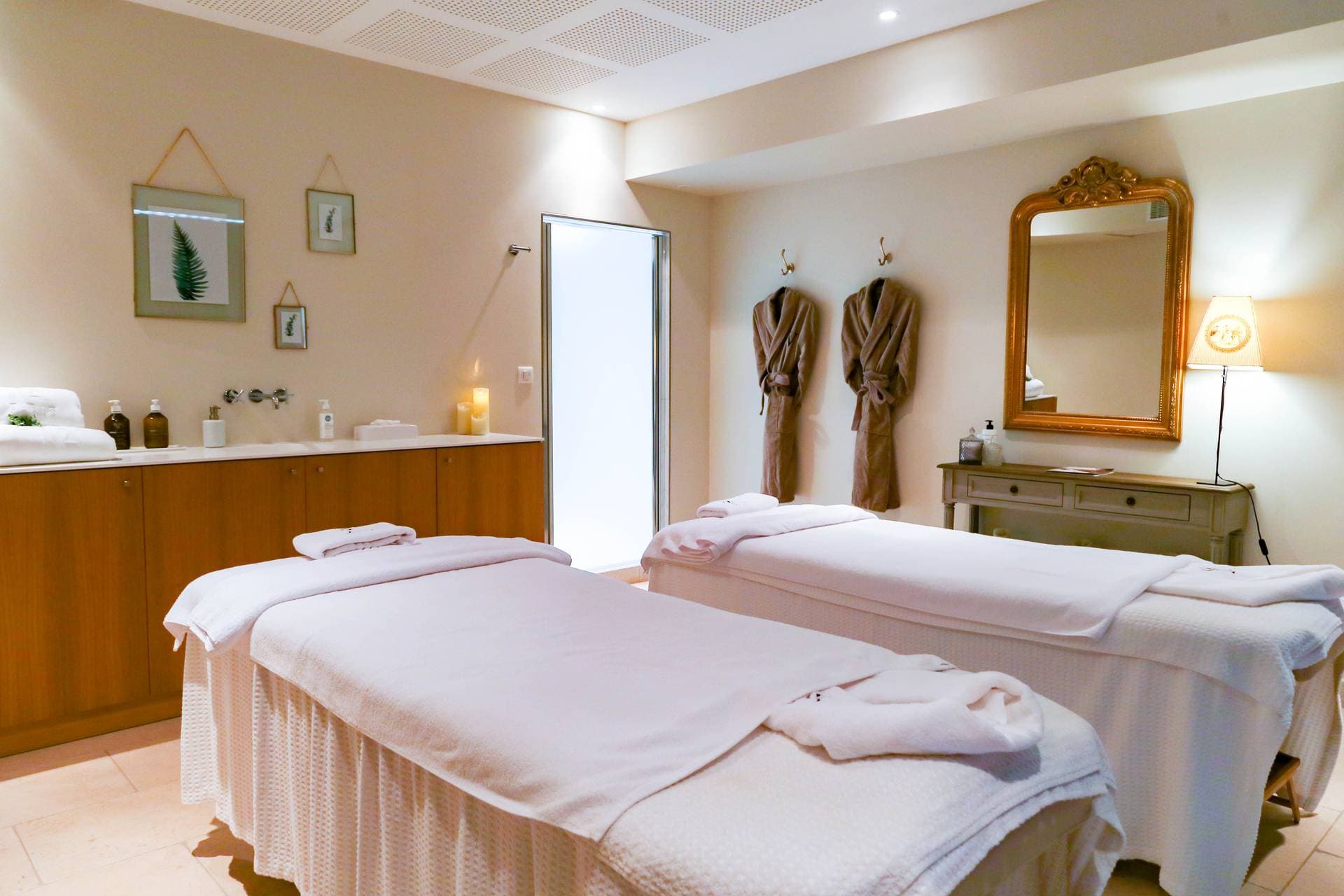 Le Vallon De Valrugues Hotel Spa & Villas 83
