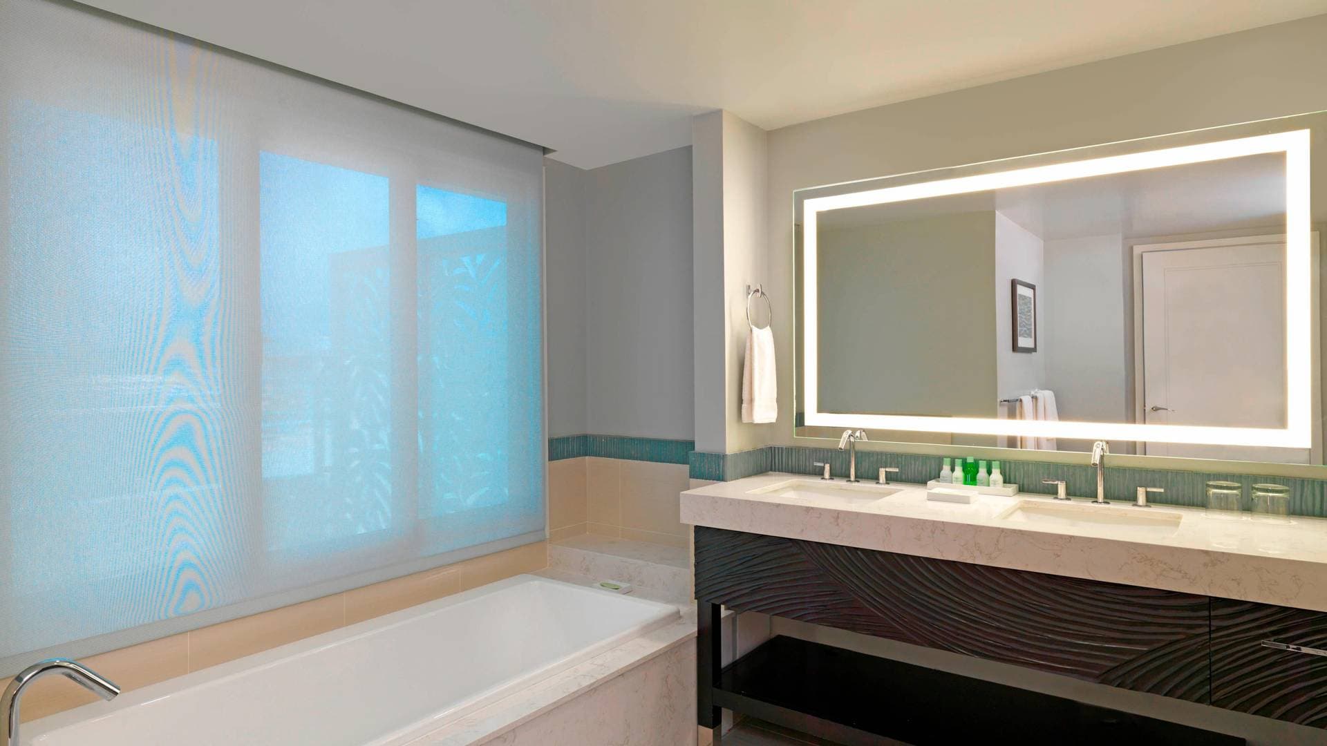 Moana Surfrider, A Westin Resort & Spa, Waikiki Beach 7