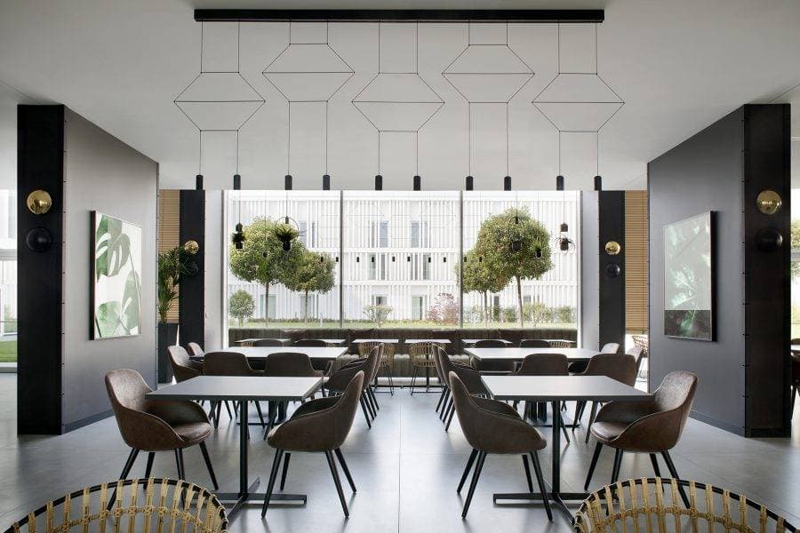 J Hotel 11