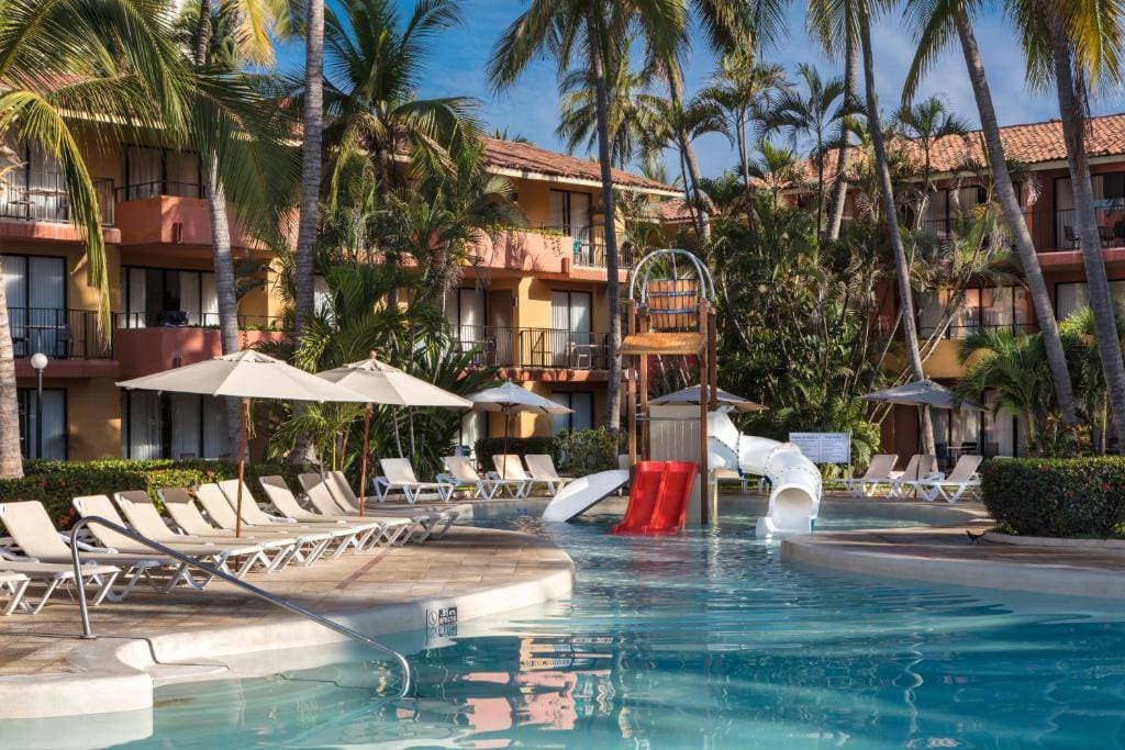 Holiday Inn Resort Ixtapa 8