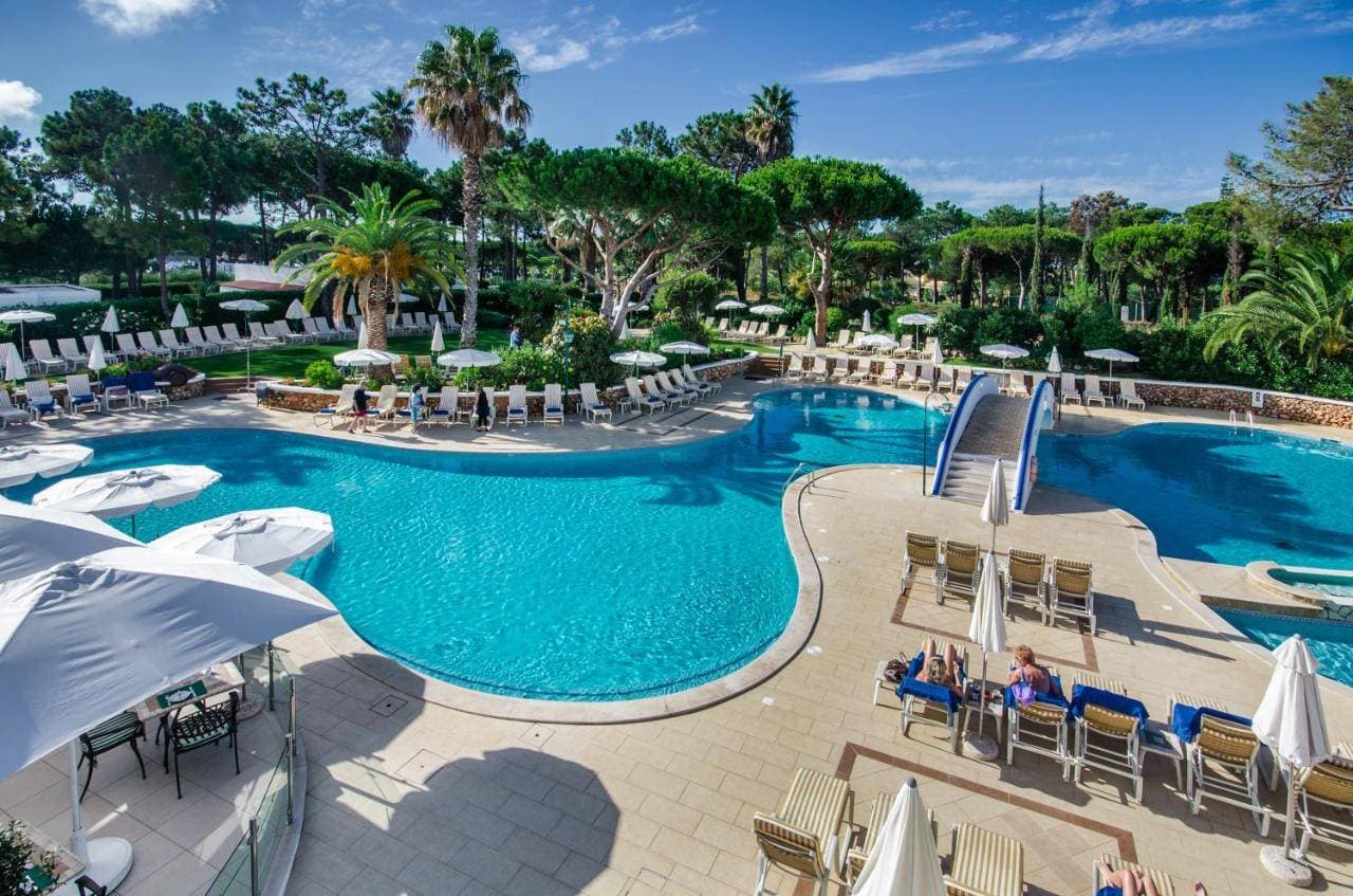 Four Seasons Country Club 15