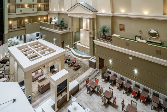 Embassy Suites by Hilton Nashville Downtown 13