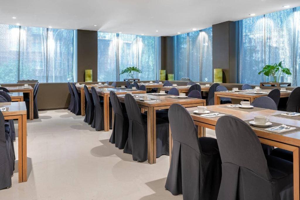 AC Hotel La Rioja 16