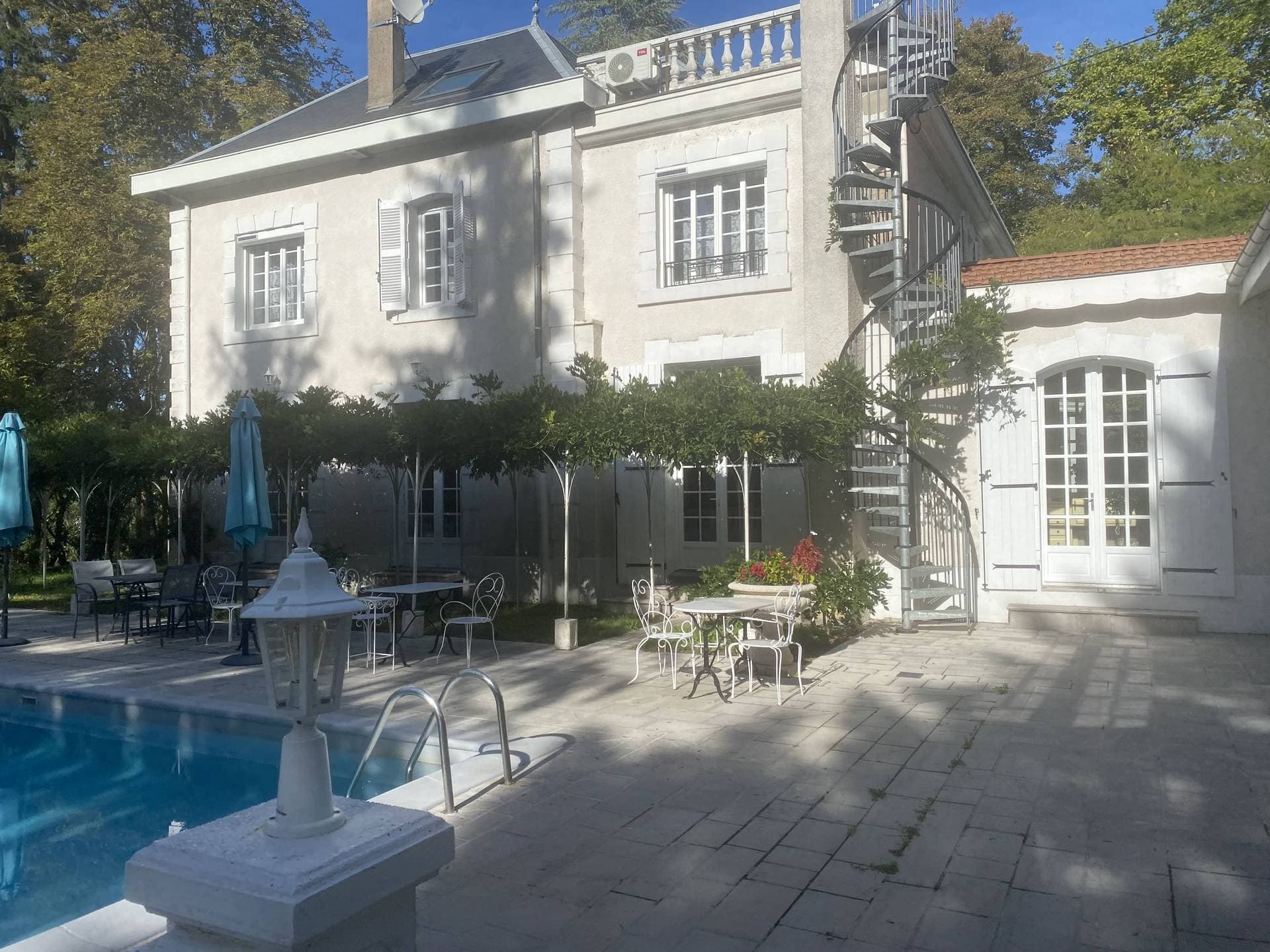 Le Logis Vélès 2