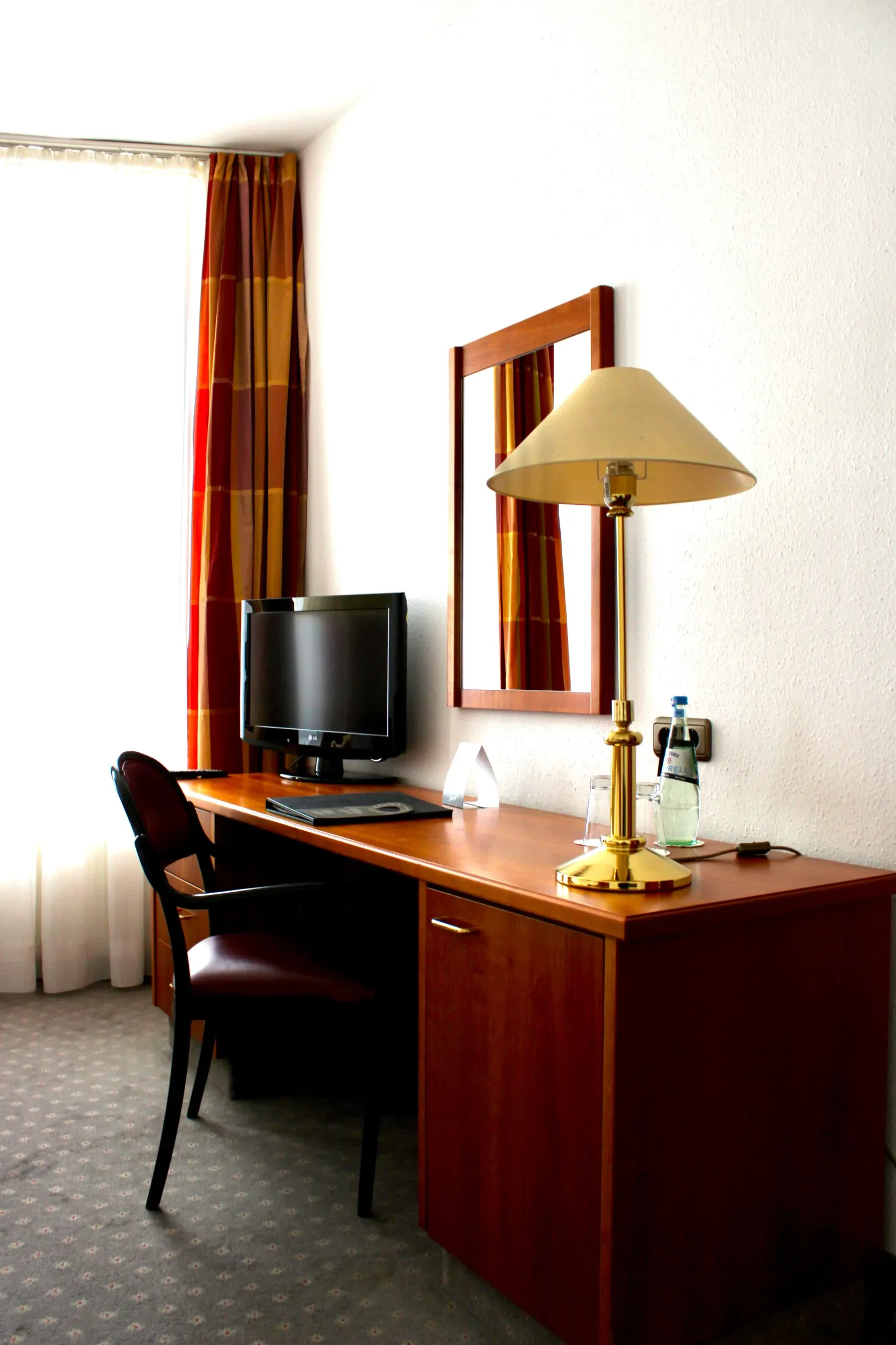 Hotel ALMA am Anger 8