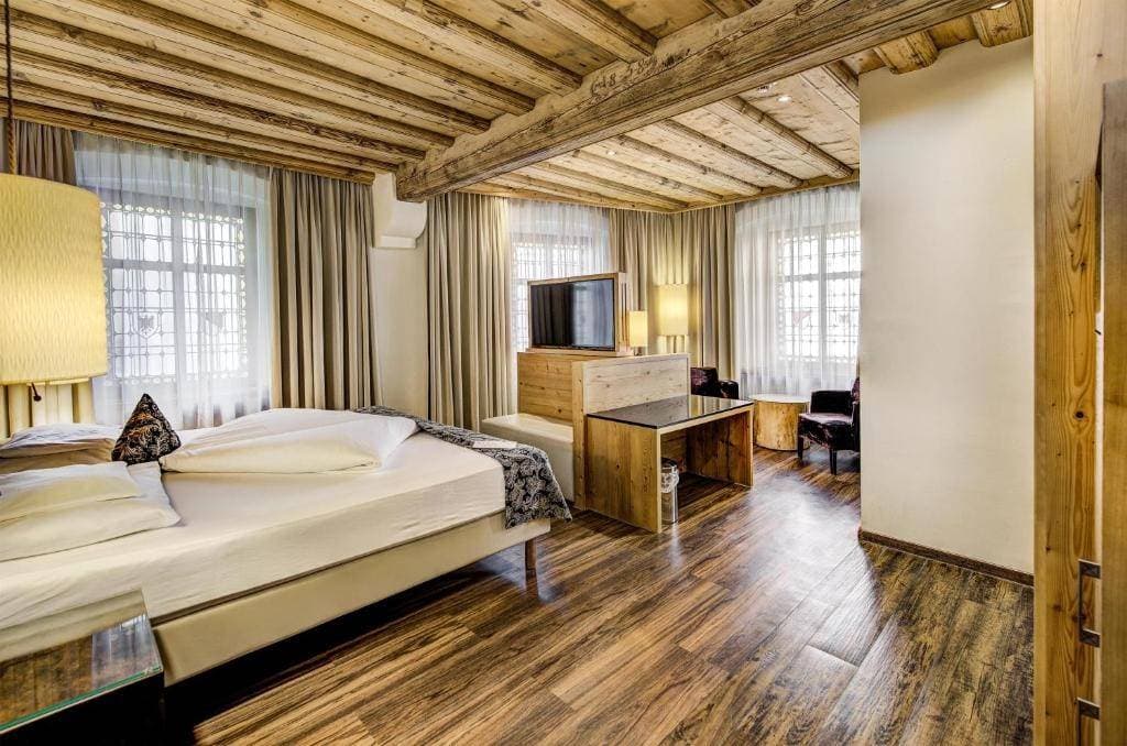 Goldener Adler Hotel & Restaurant 9
