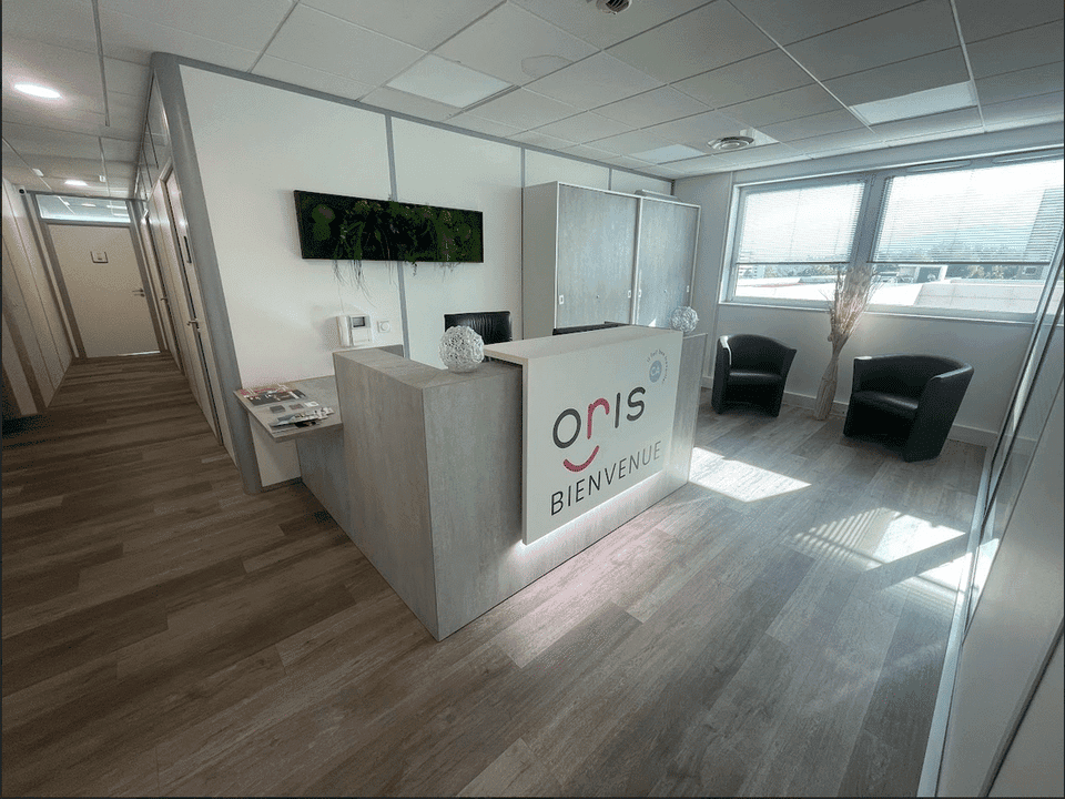 Centre d'affaires ORIS CA 2