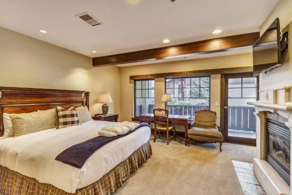 The Chateaux Deer Valley 10