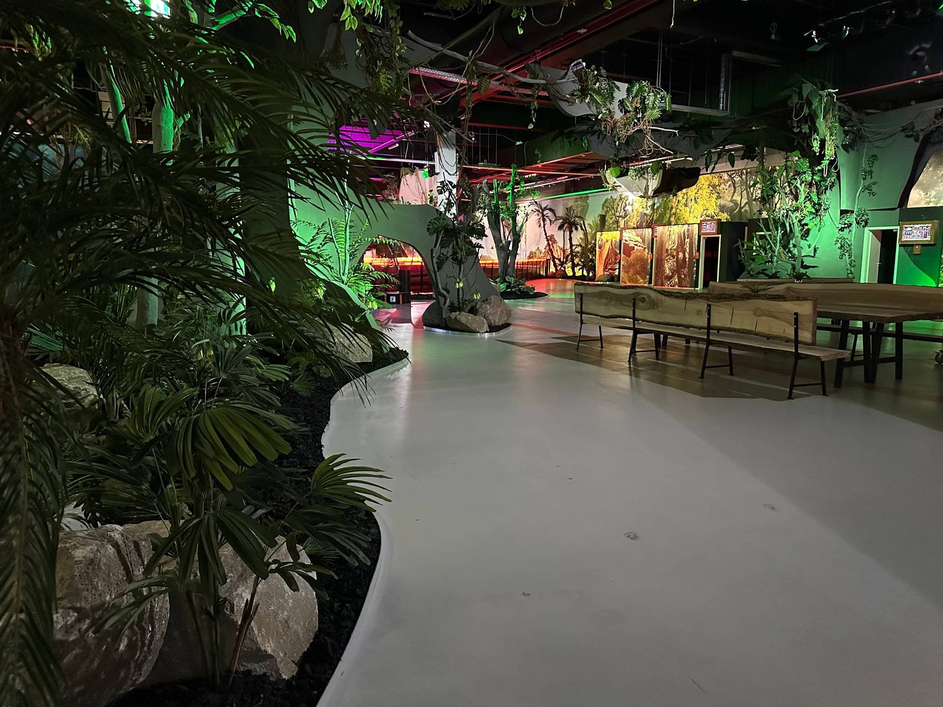 Location, Essen, Tanzen, Tagung
