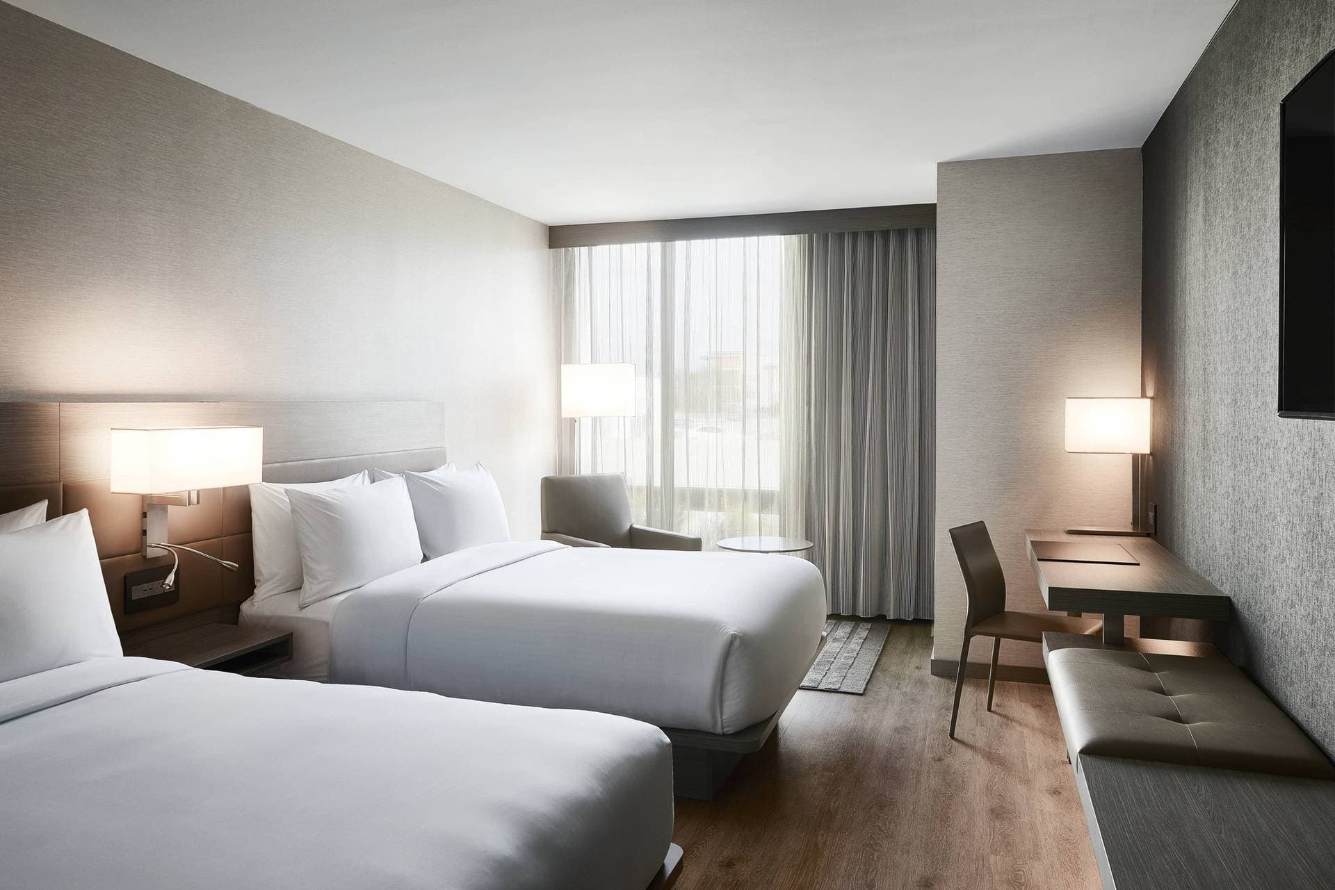 AC Hotel Tampa Airport 11