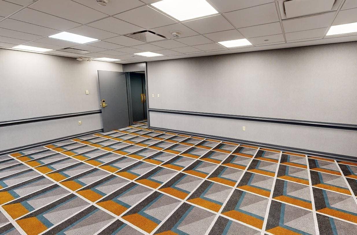 Crowne Plaza Louisville Airport Expo Ctr 42